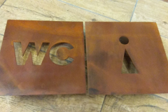 Навигация, таблички из corten стали cortenium